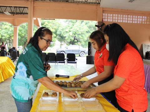 โครงการอบรมส่งเสริมอาชีพระยะสั้น หลักสูตรการทำปลาส้มไร้กาง และเค้กกล้วยหอม