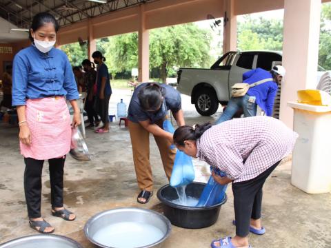 โครงการอบรมส่งเสริมอาชีพระยะสั้น หลักสูตรการทำปลาส้มไร้กาง และเค้กกล้วยหอม